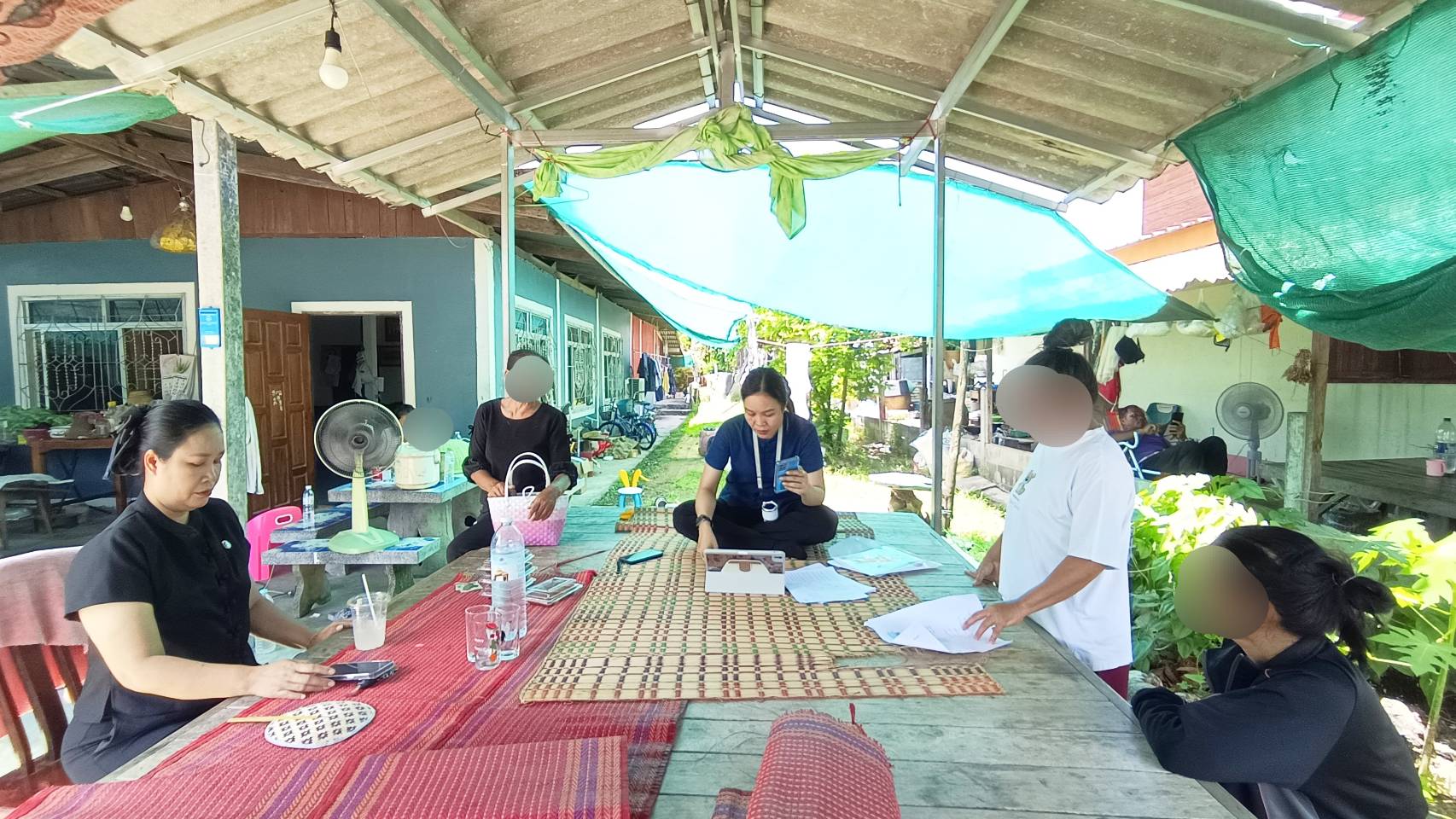 สำนักงานพัฒนาชุมชนอำเภอหนองพอก จังหวัดร้อยเอ็ด : ลงพื้นที่ติดตามงานกองทุนพัฒนาบทบาทสตรี