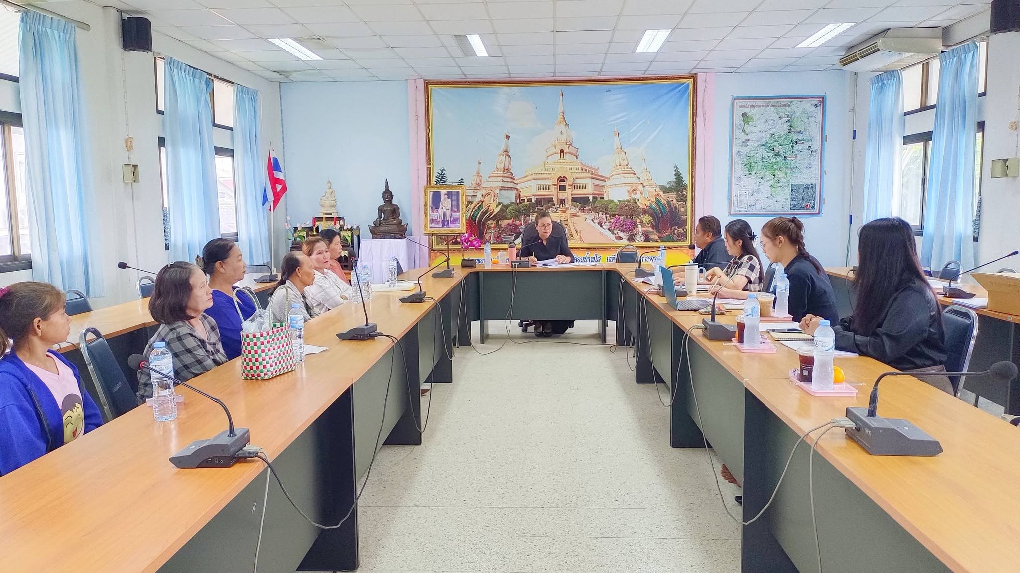 สำนักงานพัฒนาชุมชนอำเภอหนองพอก ร่วมติดตามผลการดำเนินงานกองทุนพัฒนาบทบาทสตรี ประจำปี 2569