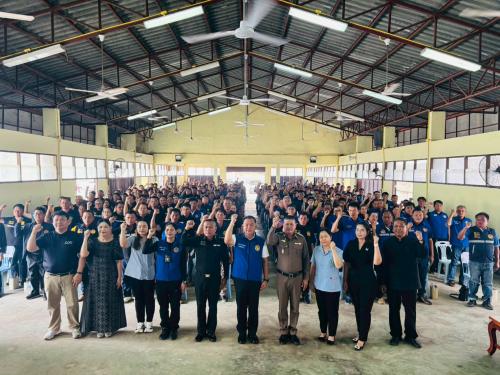 สำนักงานพัฒนาชุมชนอำเภอหนองพอก จ.ร้อยเอ็ด : ร่วมพิธีเปิดโครงการบูรณาการชุดปฎิบัติการพิเศษฝ่ายปกครอง รวมพลัง สร้างศรัทธา แก้ปัญหายาเสพติต