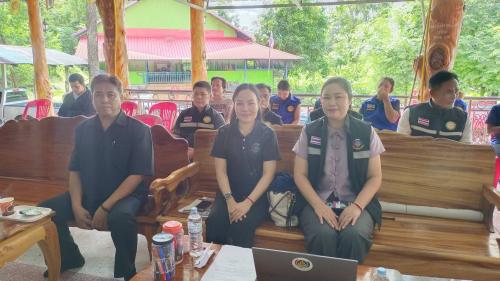 พช.หนองพอก ร่วมเป็นวิทยากร โครงการป้องกันและแก้ไขปัญหายาเสพติดกิจกรรมบำบัดรักษาฟื้นฟูสมรรถภาพผู้เสพ ผู้ติดยาเสพติด และกิจกรรมฝึกอบรมอาชีพผู้ผ่านการบำบัดรักษาฟื้นฟูมรรถภาพผู้เสพ ผู้ติดยาเสพติด